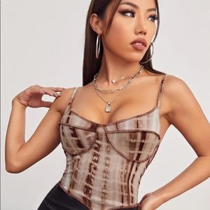 Cropped Tie dye asymmetric top